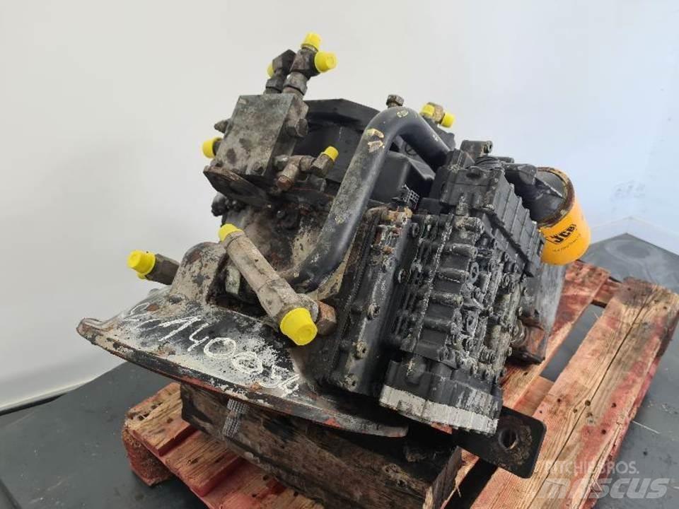 JCB 416HT 传动装置