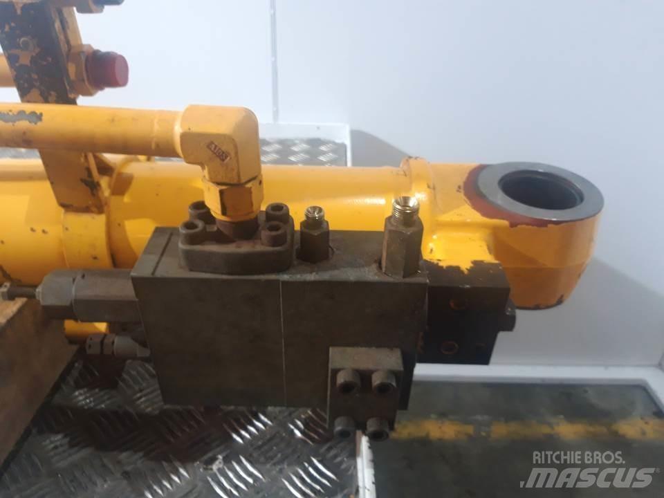 JCB JS160 液压