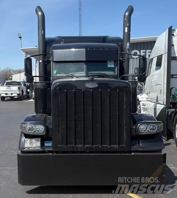Peterbilt 389 其他货车