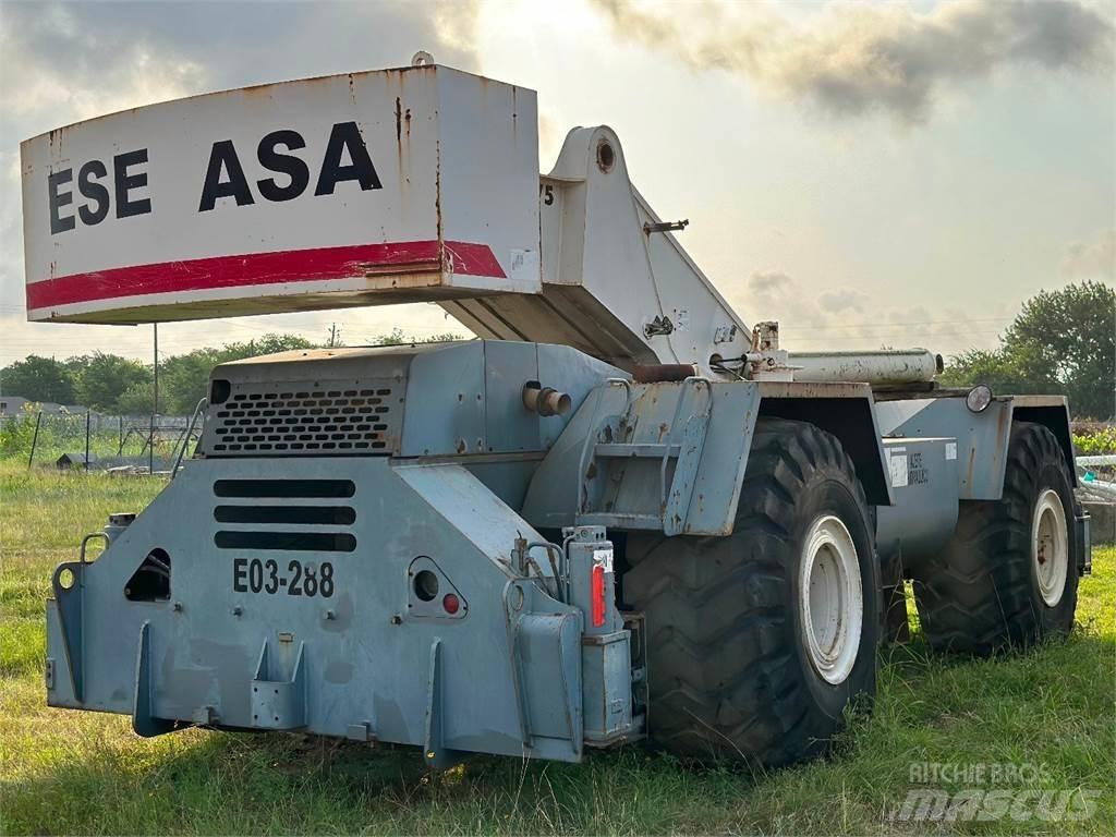 Terex RT 775 越野轮胎起重机︳越野吊︳越野起重机︳移动式起重机