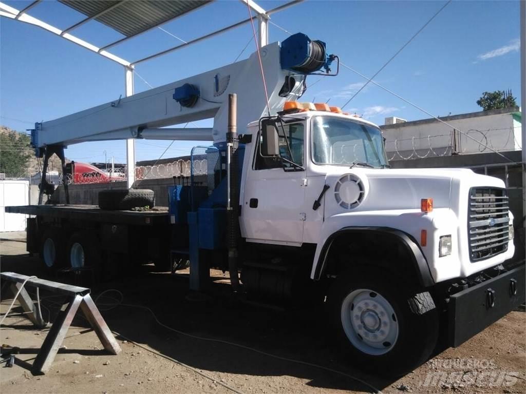 Manitex 30100 起重车