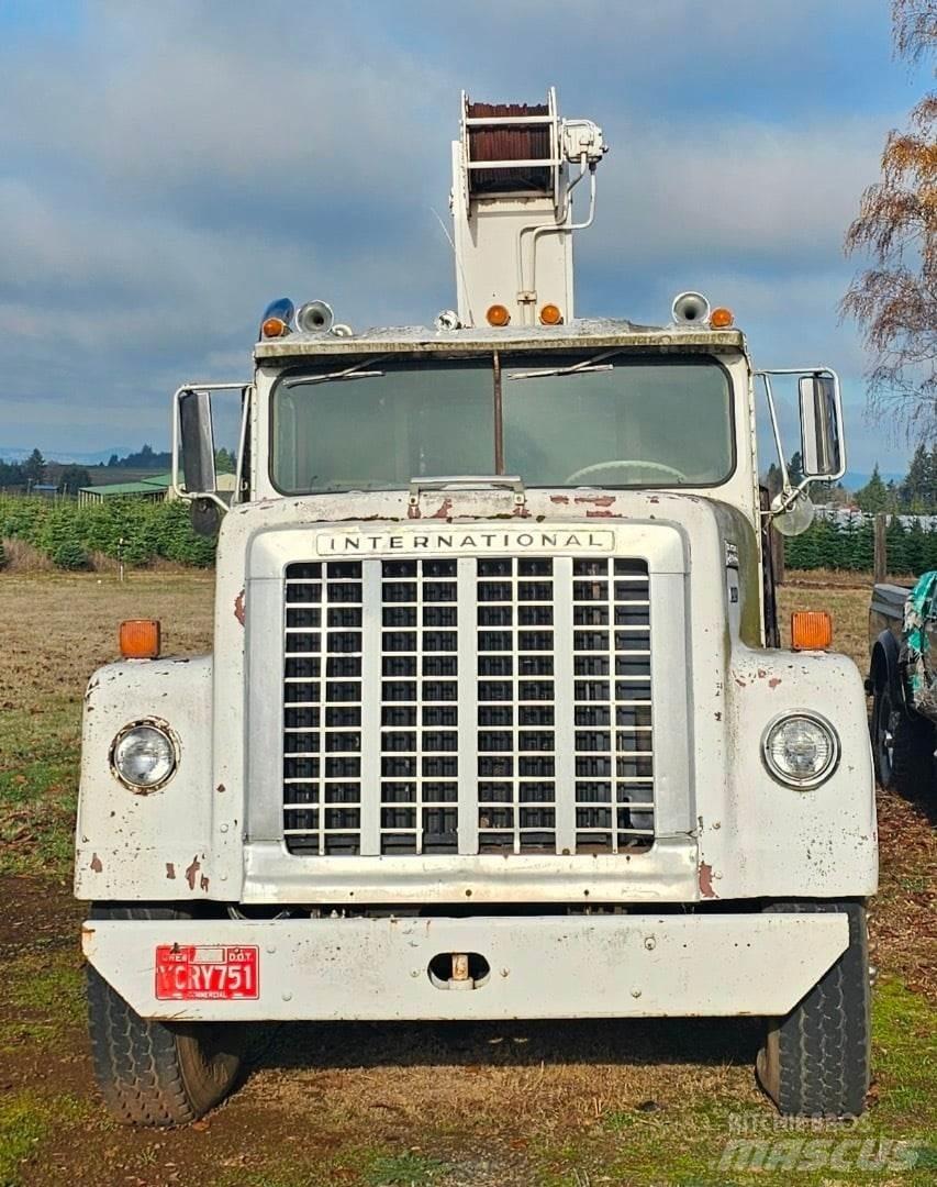  Simon-Ro 145-83 起重车