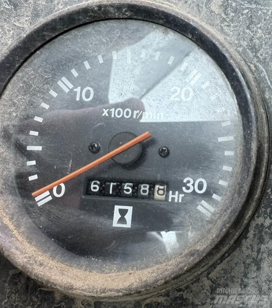 Sumitomo LS-118RH 履带起重机