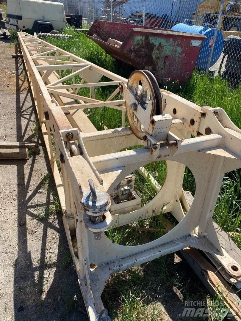 Terex  吊杆和铲斗