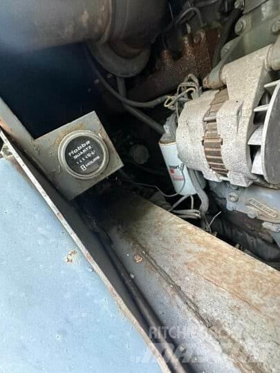 Terex RT230E 越野轮胎起重机︳越野吊︳越野起重机︳移动式起重机