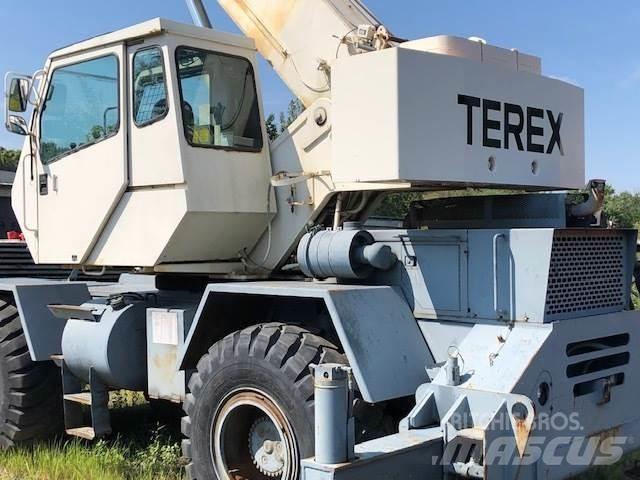 Terex RT230E 越野轮胎起重机︳越野吊︳越野起重机︳移动式起重机