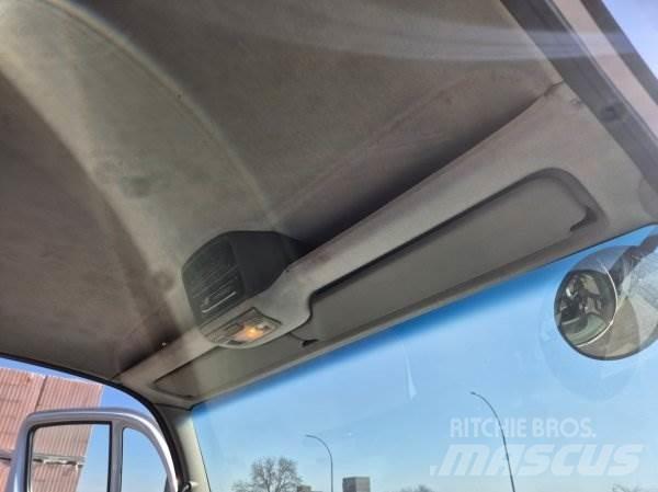 Avia D120 +CTS 工程吊钩车