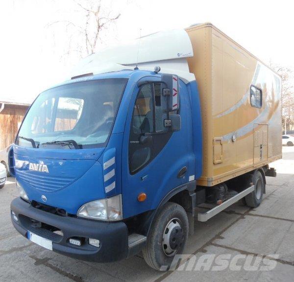 Avia D75 厢式货车