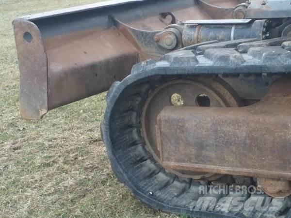 Bobcat 444 履带挖掘机