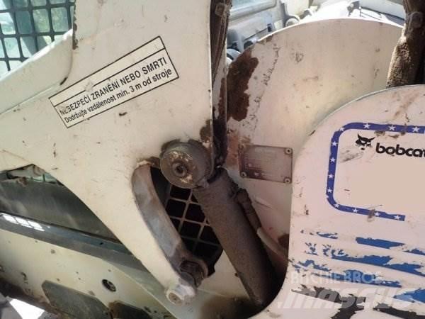 Bobcat 773 滑移装载机
