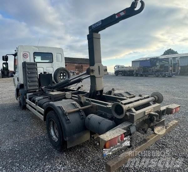 DAF LF 250 FA +(CZ) CTS 工程吊钩车