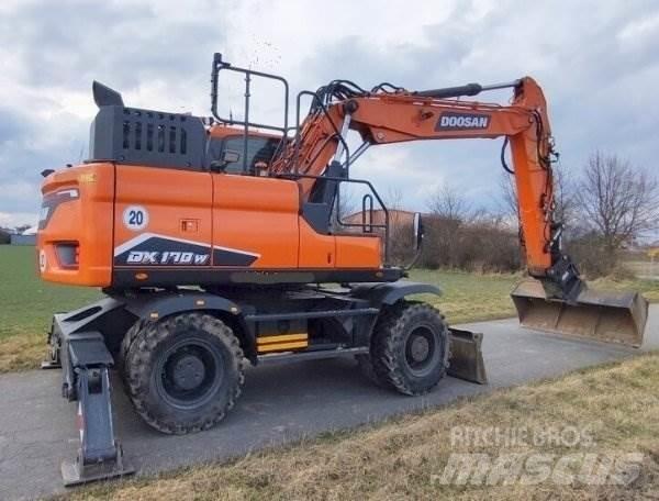 Doosan DX 170 W-7 轮式挖掘机