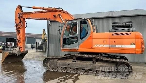 Doosan DX 255 LC 履带挖掘机