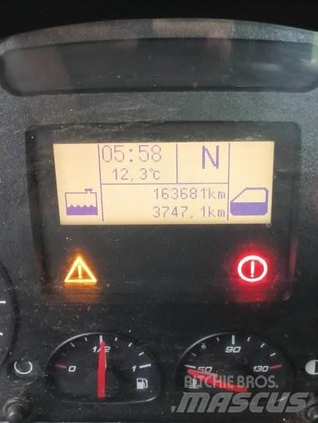 Iveco 150 EW 工程吊钩车