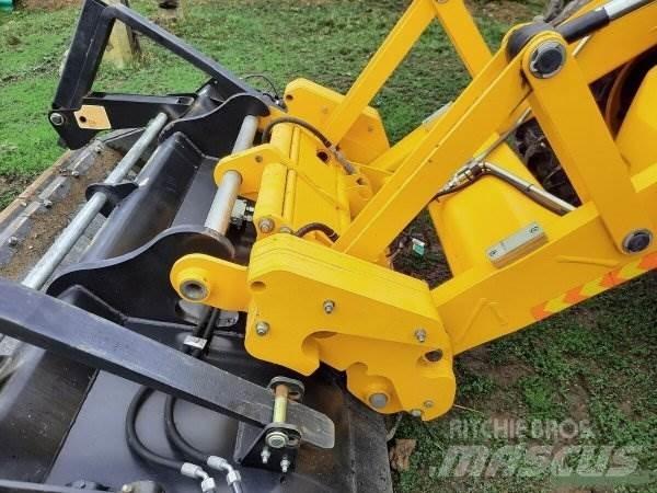 JCB 4CX +Piling Master 反铲装载机