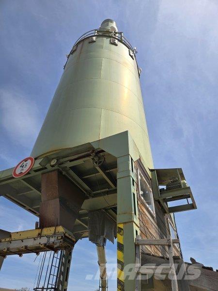  _JINÉ (CZ) DŘEVO TRUST 油罐车