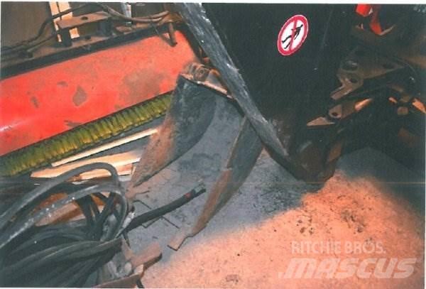  _JINÉ SK) Kovaco MZ800 滑移装载机