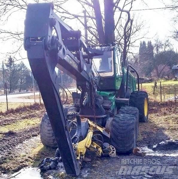John Deere 1270 E 6W 伐木机