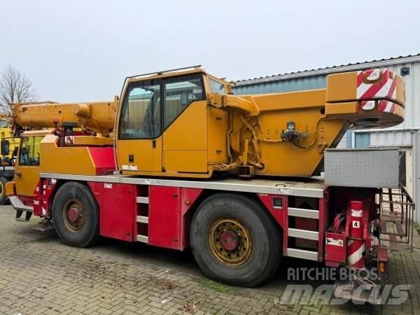 Liebherr 1030-2.1 起重车