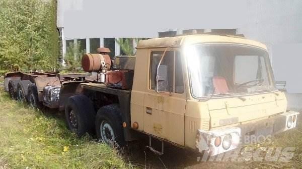 Tatra 815 平板栏板货车