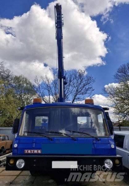 Tatra T815 +(ČKD) AD 28 起重车