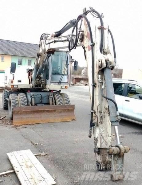 Terex TW 130 轮式挖掘机