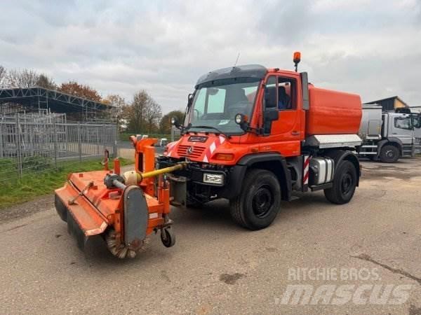 Unimog U 400 油罐车