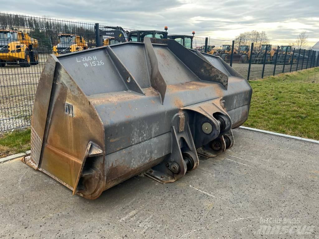 Volvo L 260 H 轮式装载机
