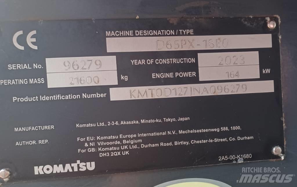 Komatsu D65PX-18 履带式推土机