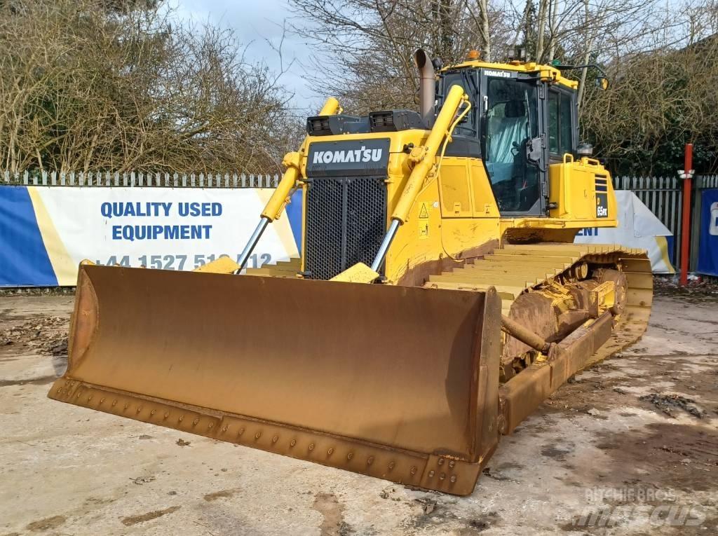 Komatsu D65PX-18 履带式推土机