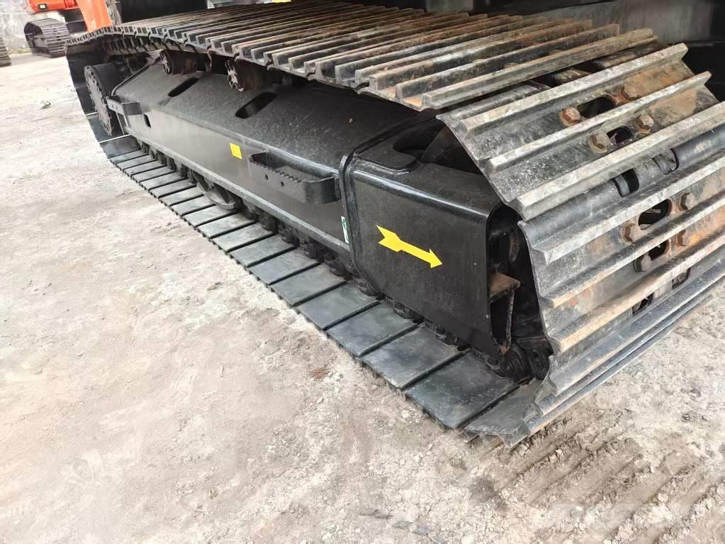 CAT 320CL 履带挖掘机