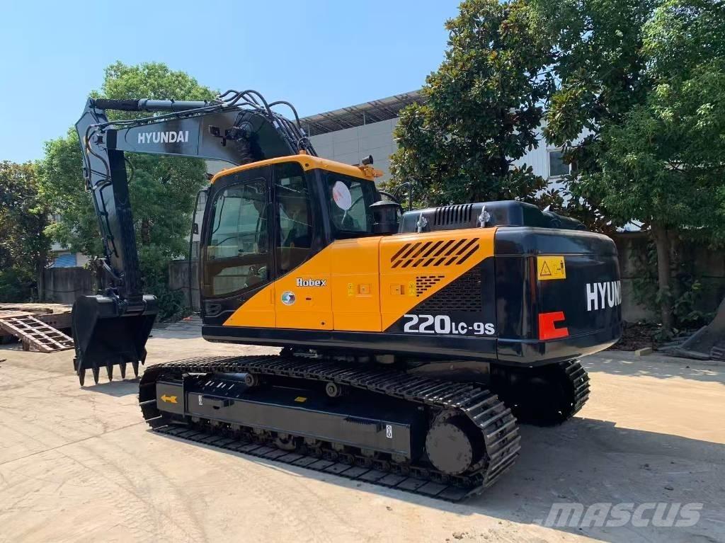 Hyundai R220LC-9S 履带挖掘机