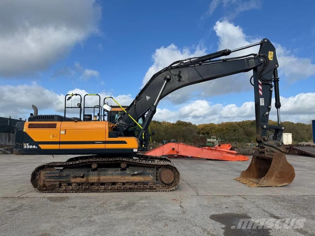 Hyundai HX 330 AL 履带挖掘机