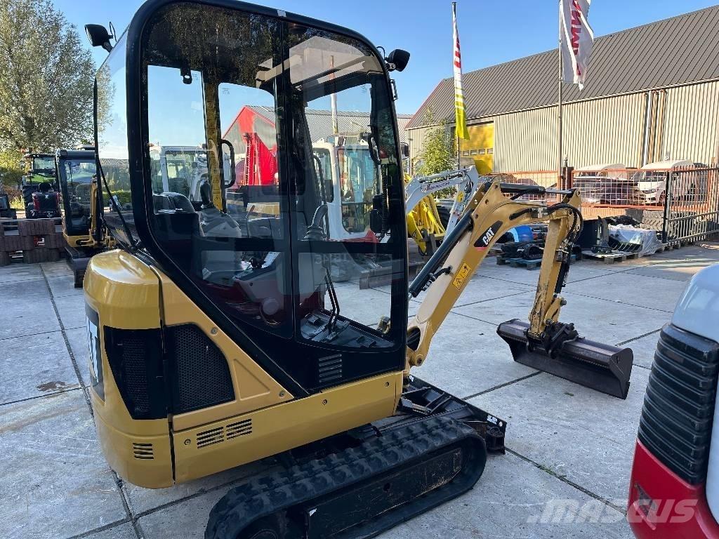 CAT 301.4 C 小型挖掘机