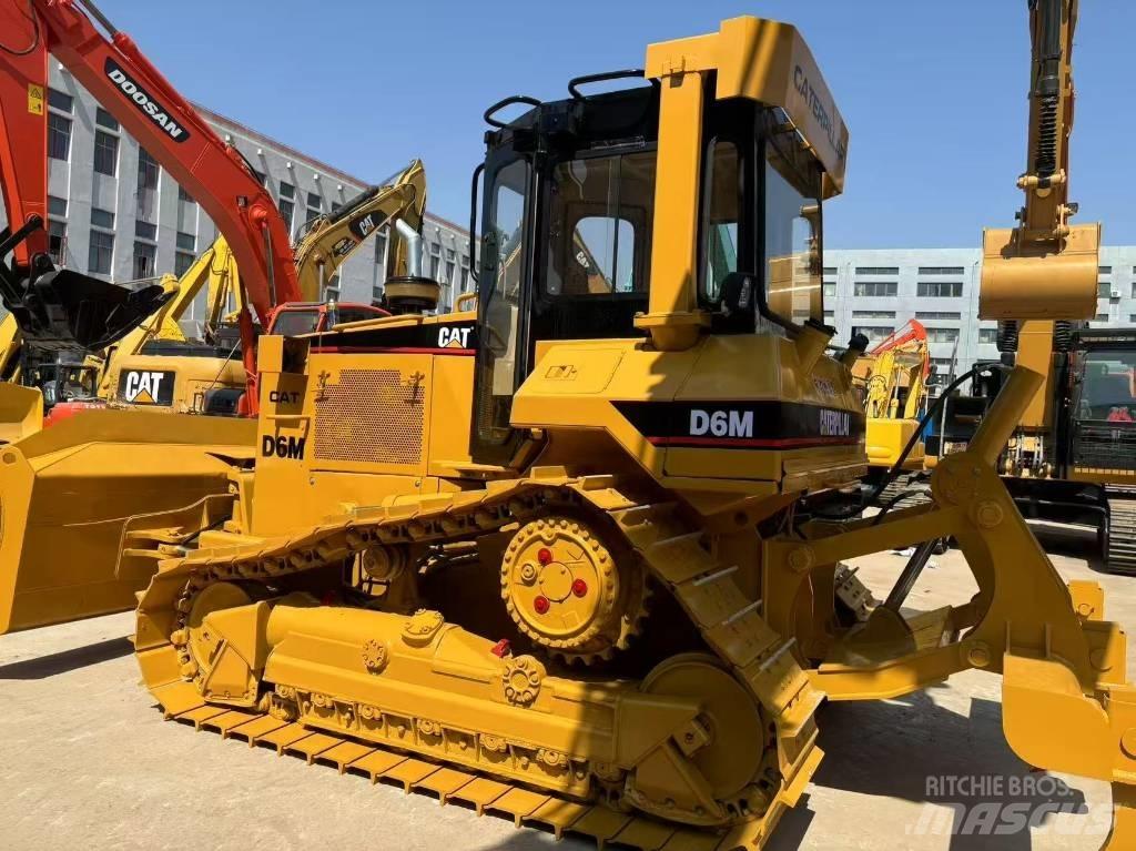 CAT D 6 M XL 履带式推土机