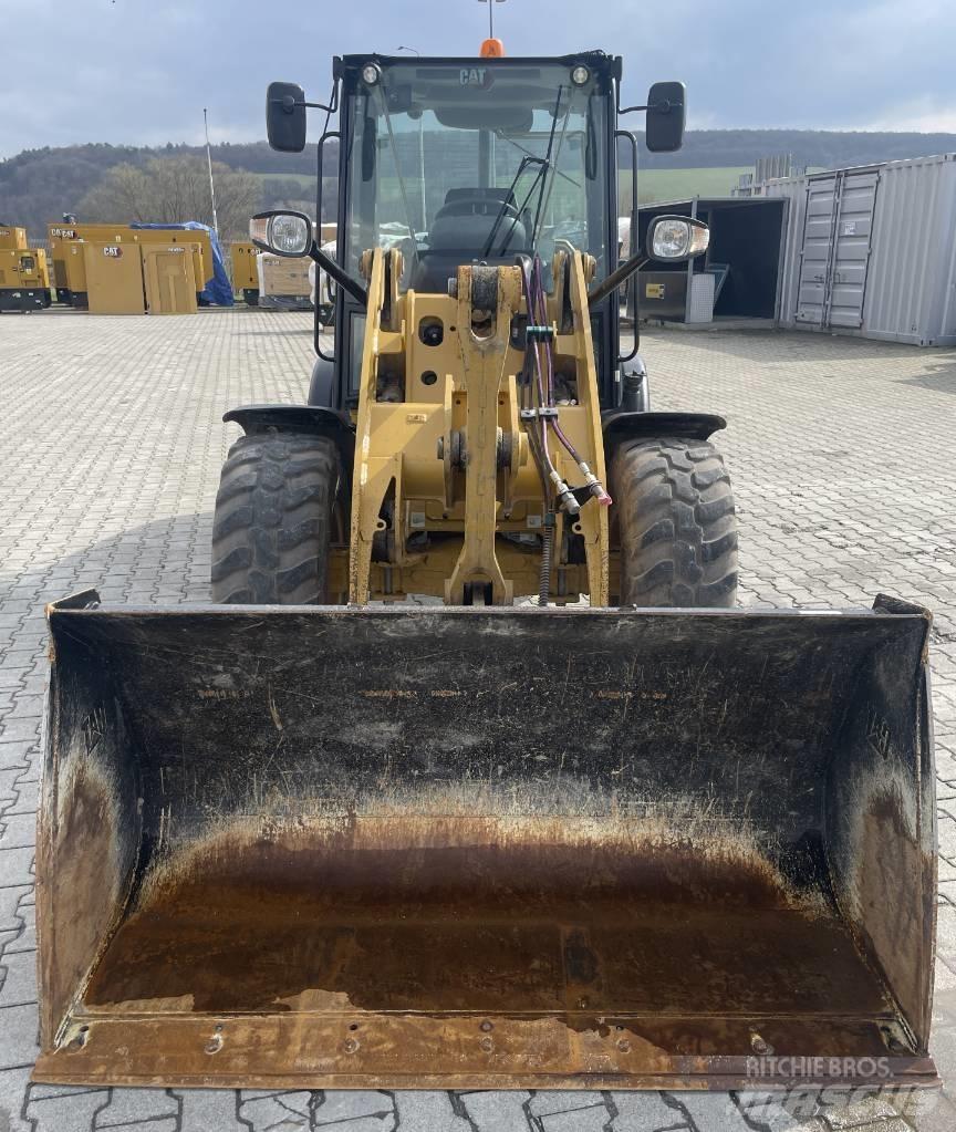 CAT 906 M 轮式装载机
