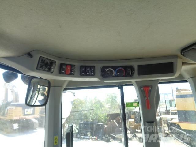 CAT 930M 轮式装载机