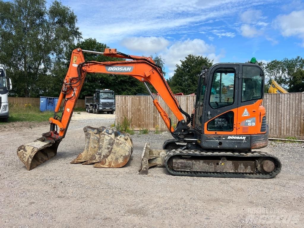 Doosan DX 63-3 小型挖掘机