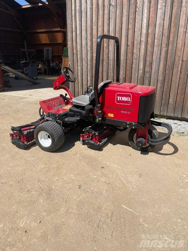Toro 3100-D 长草、修正和环绕割草机