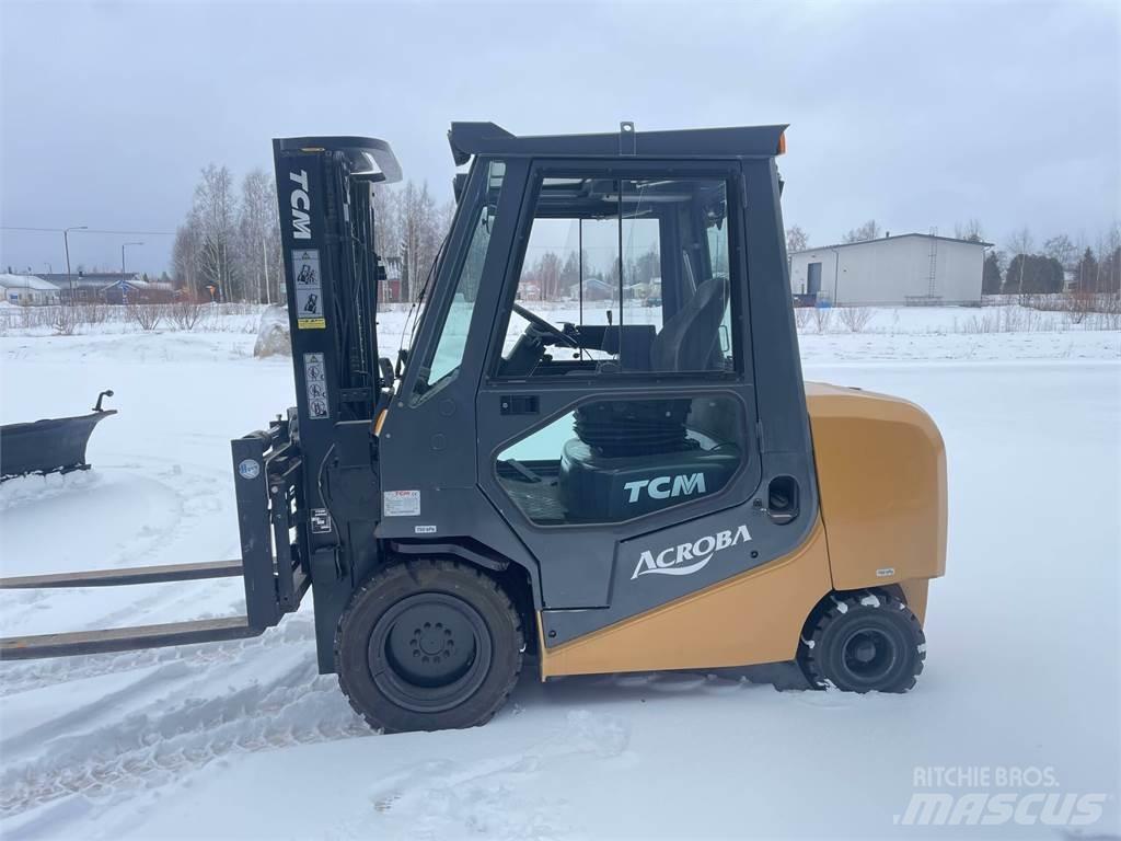 TCM FA 30D ACROBA 柴油叉车