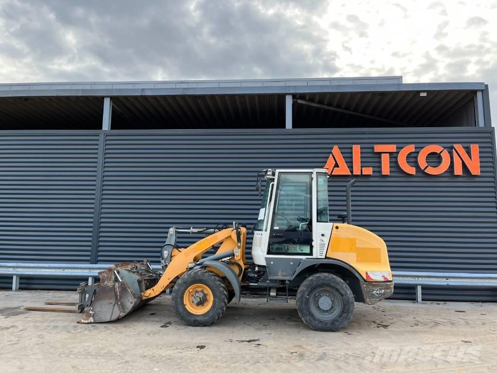 Liebherr L 506 轮式装载机