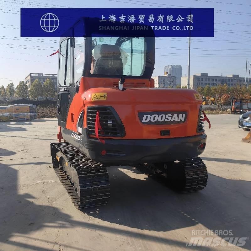 Doosan DX 60 小型挖掘机