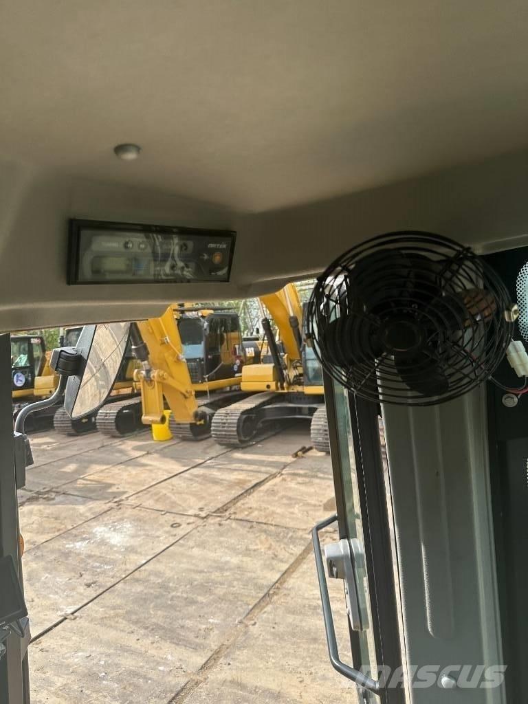JCB 3 CX 反铲装载机