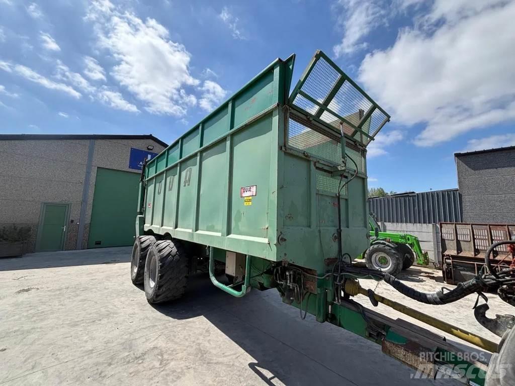 OVA LB65275T 自走式青贮饲料收割机