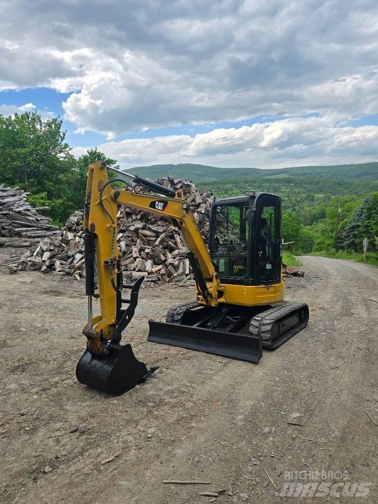 CAT 304 D CR 小型挖掘机