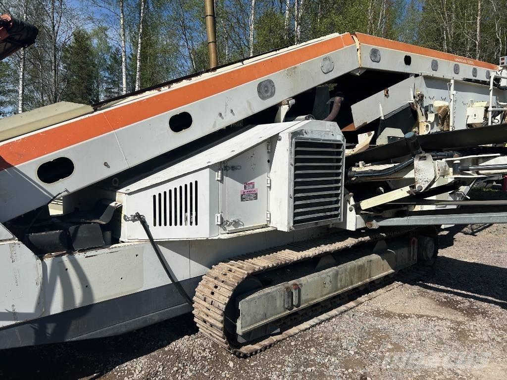 Metso ST 358 移动式筛分机