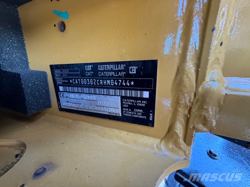 CAT 302 CR 小型挖掘机