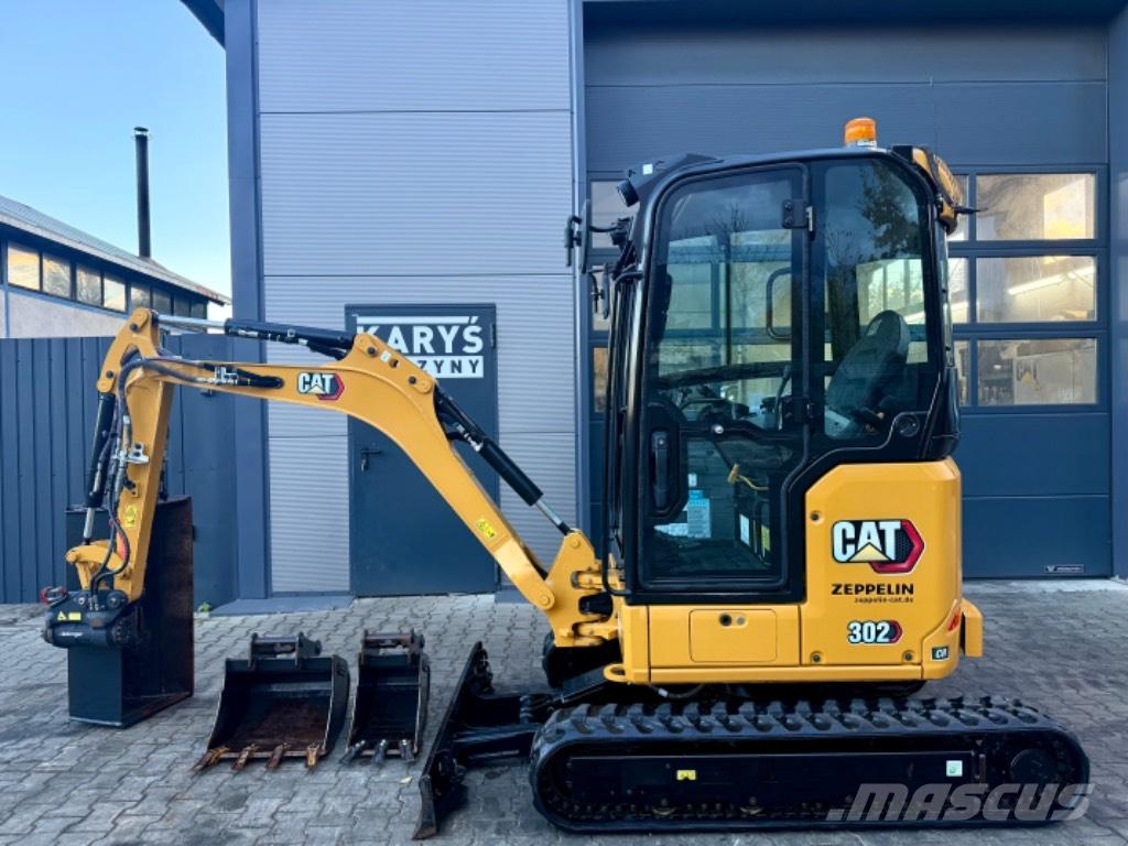 CAT 302 CR 小型挖掘机