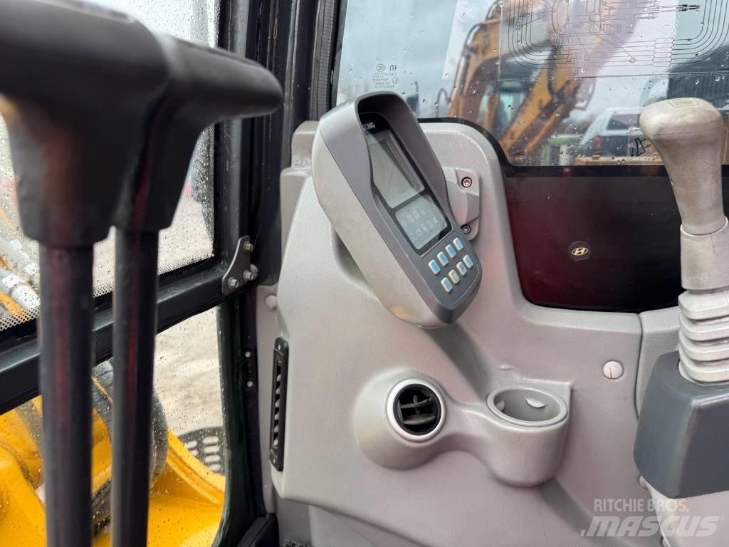 XCMG XE 60 DA 小型挖掘机