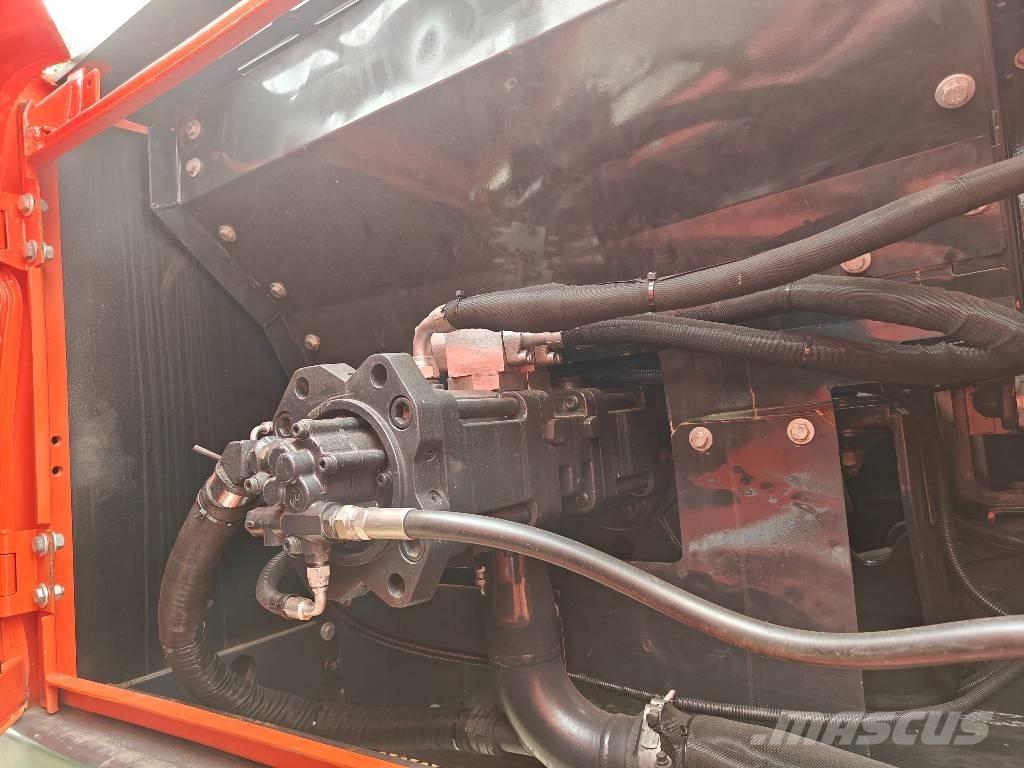 Doosan DX 225 LC-9C 履带挖掘机